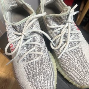 Yeezy Boost 350 V2